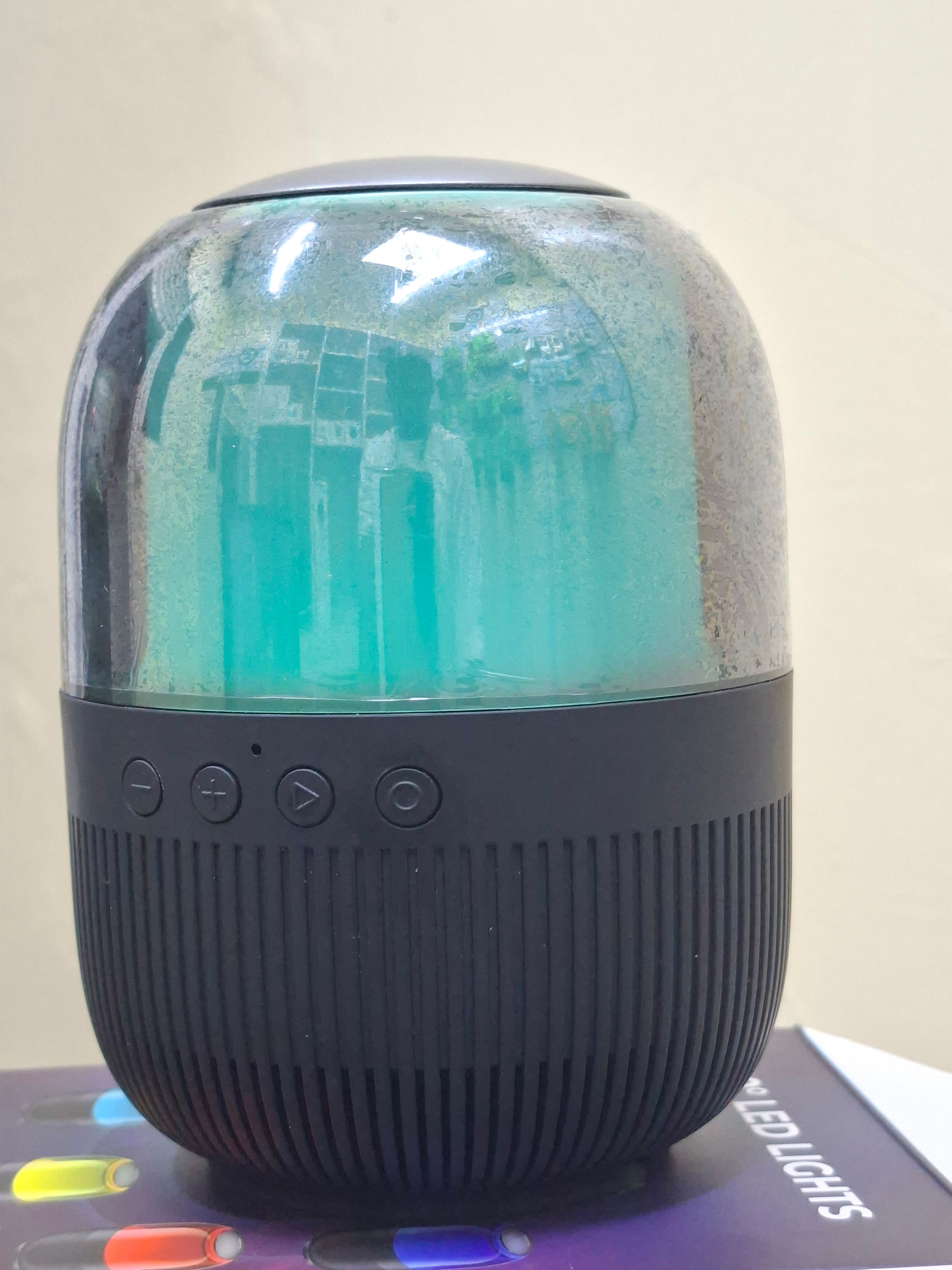 Havit SK889BT Portable wireless speaker image